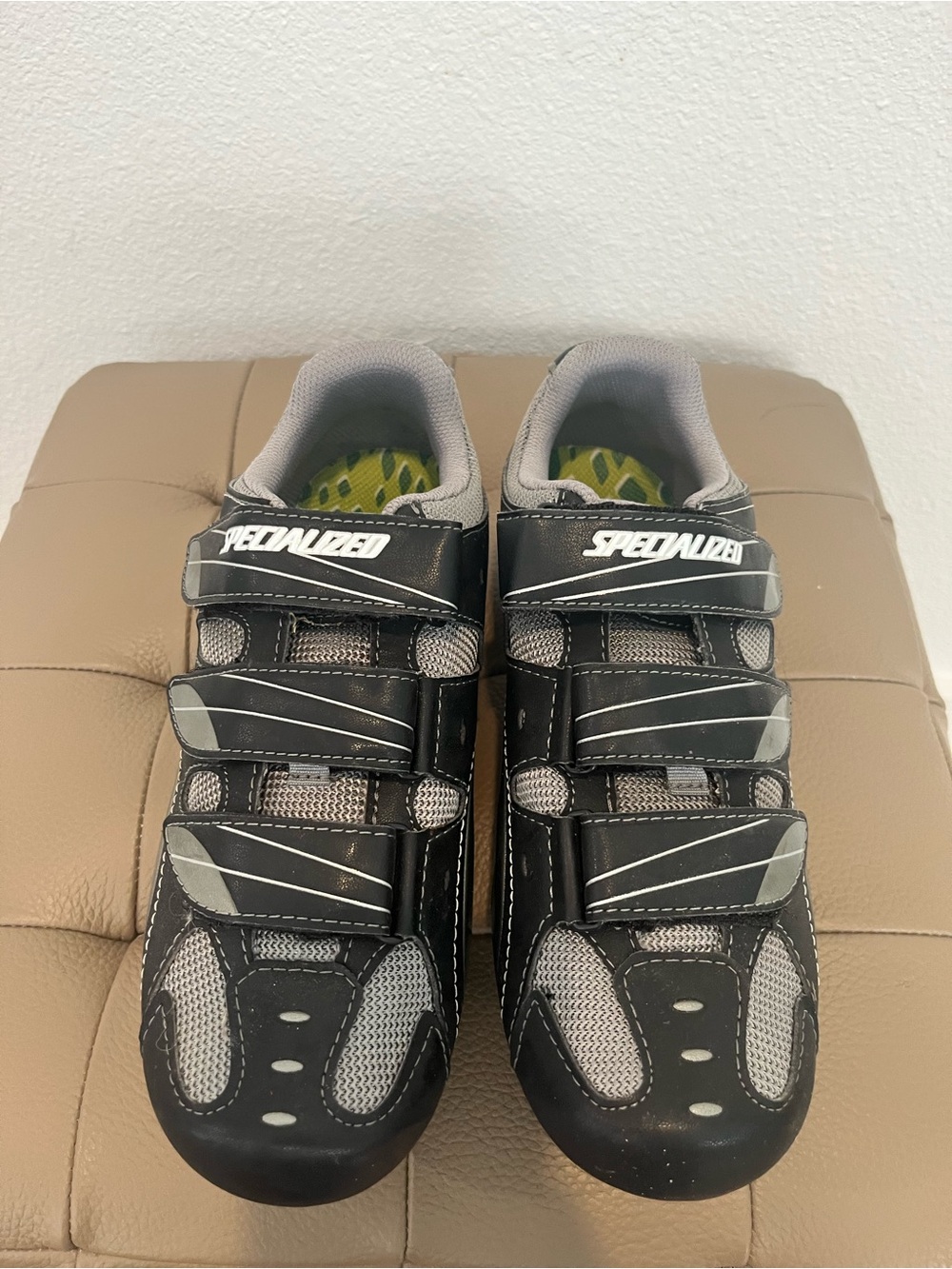 Specialized Spirita cycling shoes.